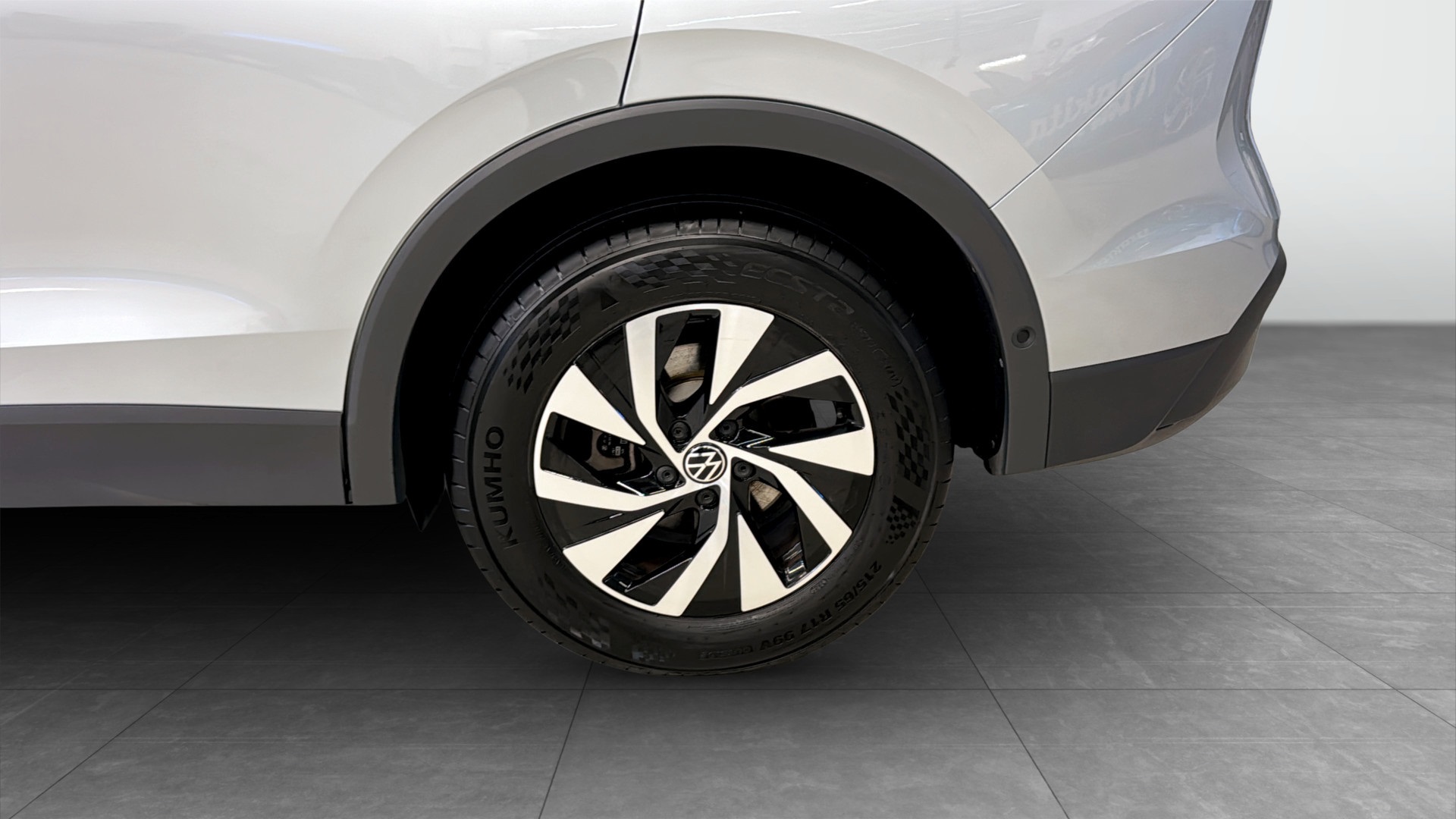 Volkswagen Tiguan NFJ08L