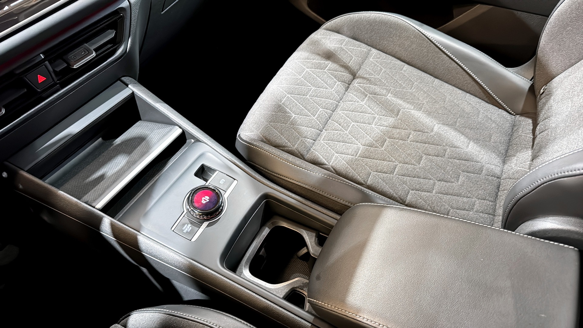 Volkswagen Tiguan NFJ08L