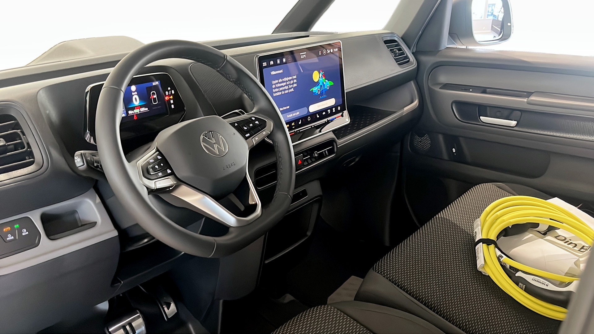 Volkswagen ID. Buzz Cargo NFJ97N