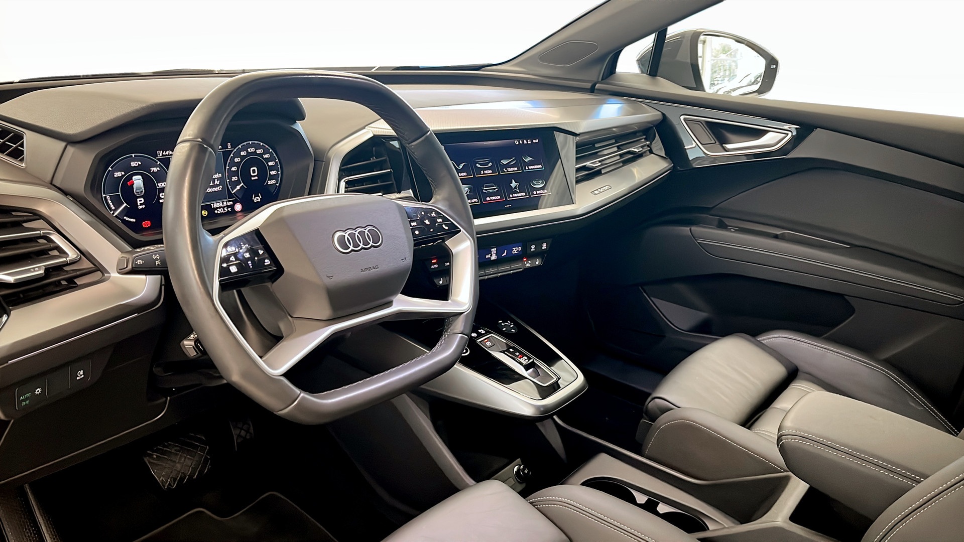 Audi Q4 e-tron NFL96B