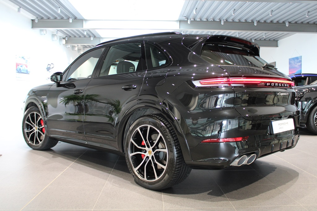 Porsche Cayenne NFP00F