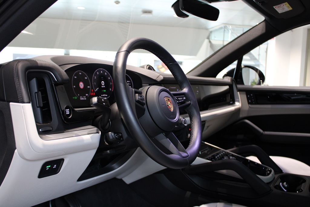 Porsche Cayenne NFP00F