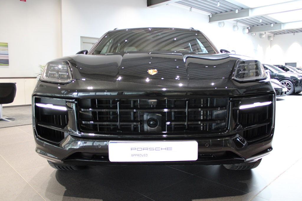 Porsche Cayenne NFP00F