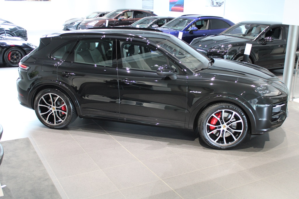 Porsche Cayenne NFP00F