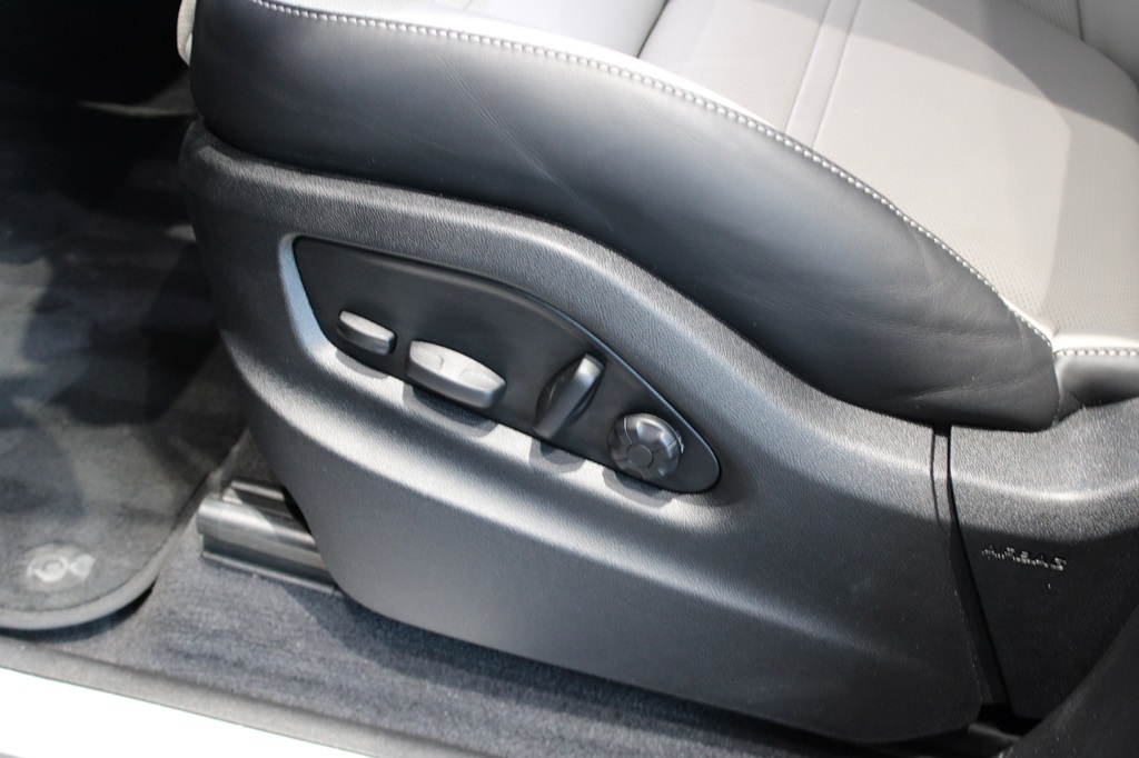 Porsche Cayenne NFP00F