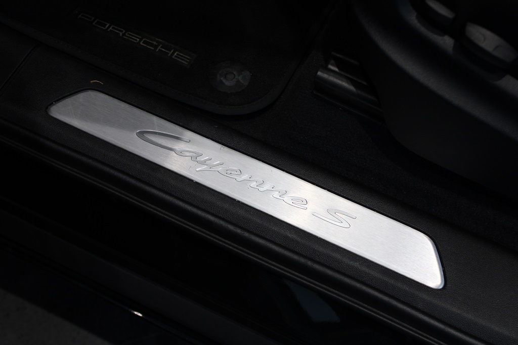 Porsche Cayenne NFP00F