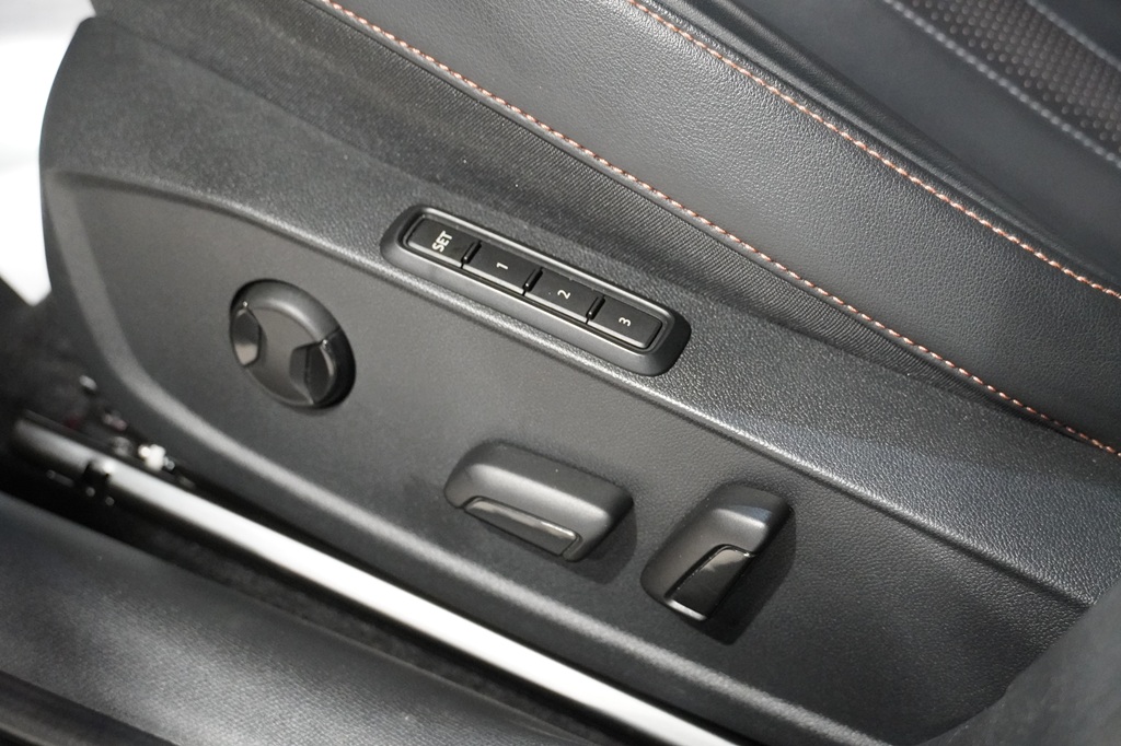 SEAT Leon NFP83D