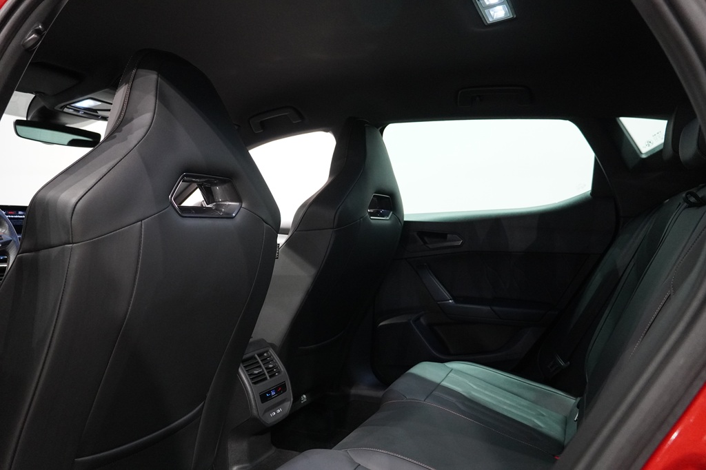 SEAT Leon NFP83D