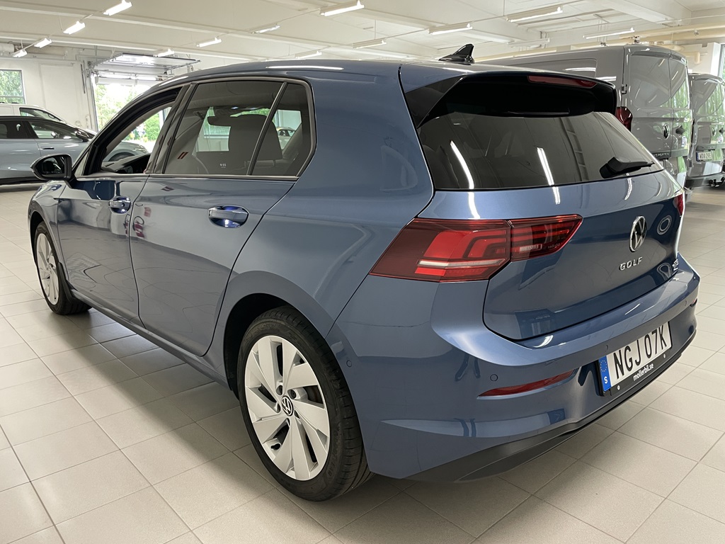 Volkswagen Golf NGJ07K