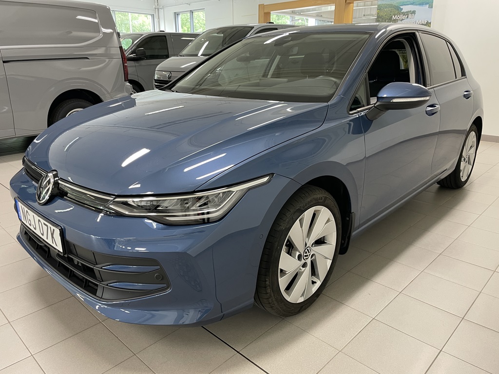Volkswagen Golf NGJ07K