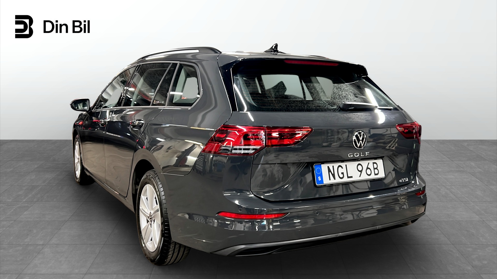 Volkswagen Golf Sportscombi NGL96B