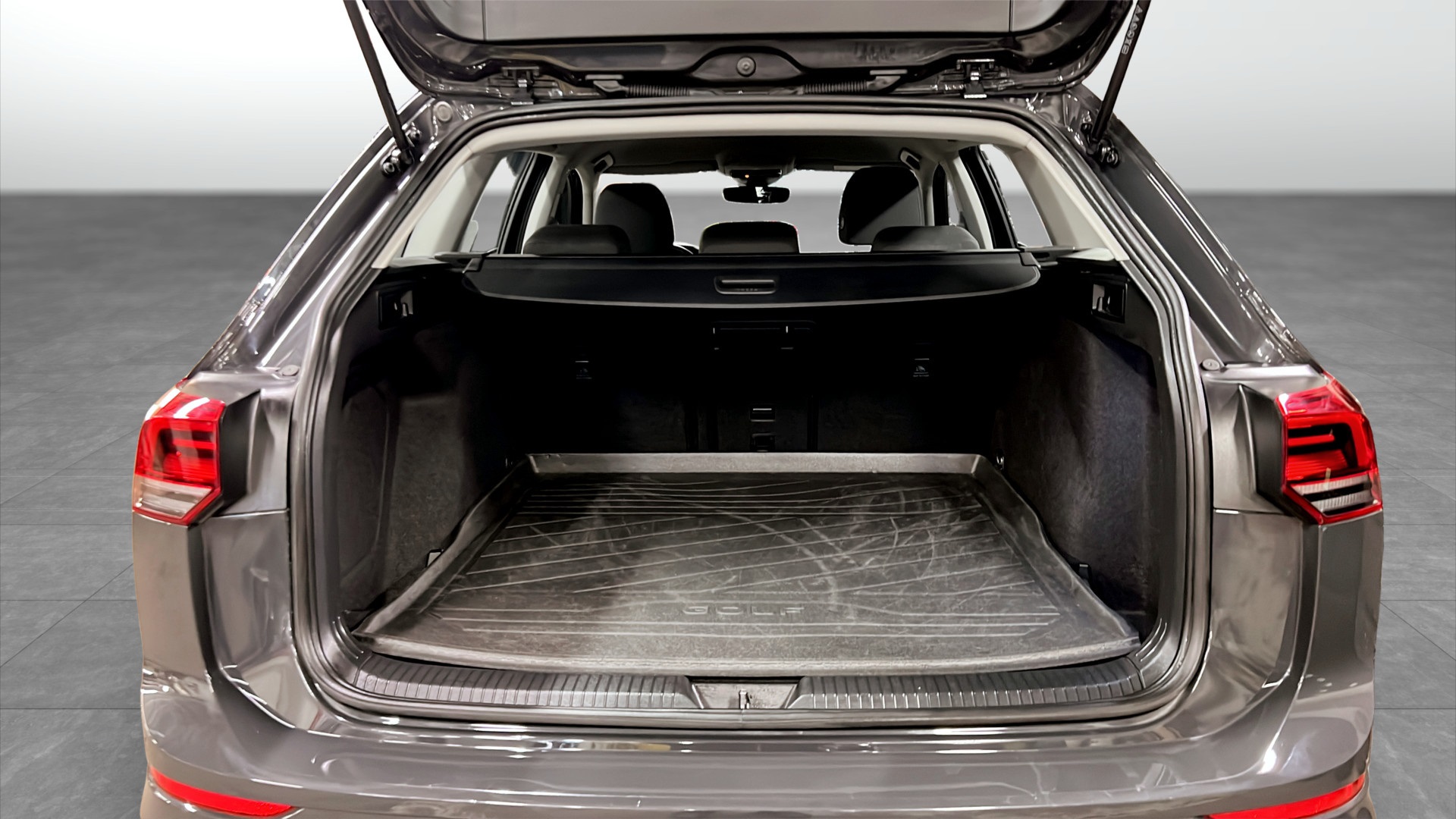 Volkswagen Golf Sportscombi NGL96B