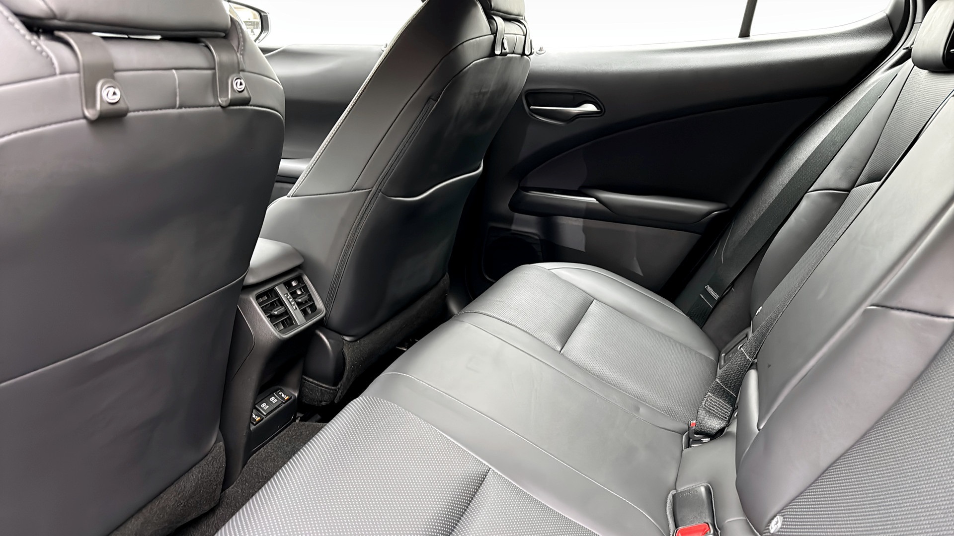 Lexus UX 300e NGN13C
