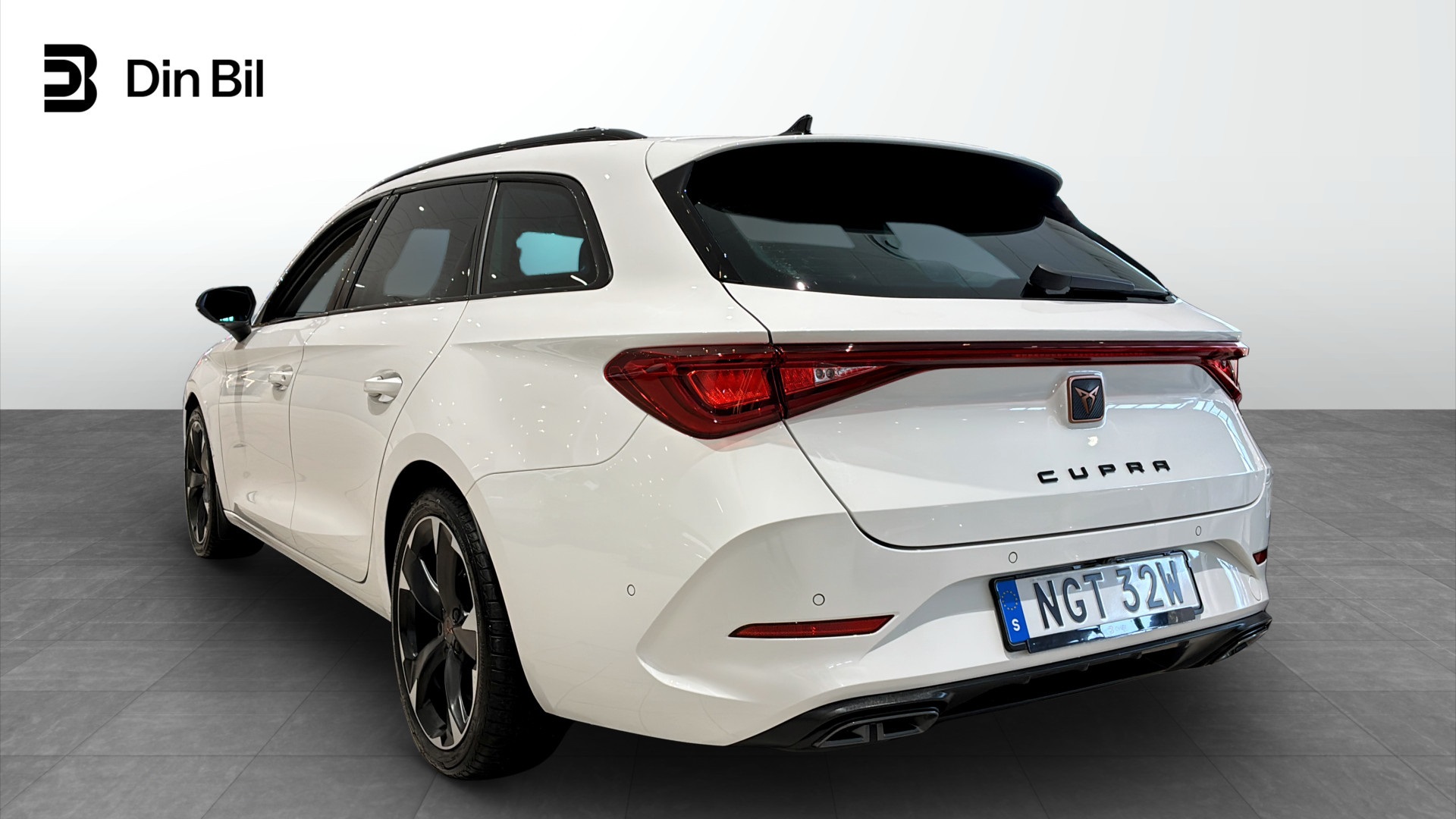 CUPRA Leon NGT32W