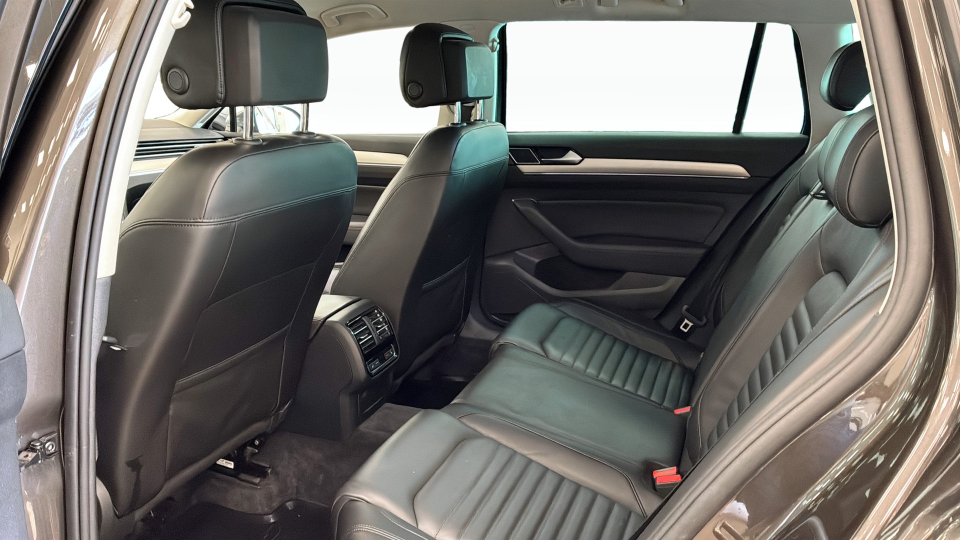 Volkswagen Passat NGW280