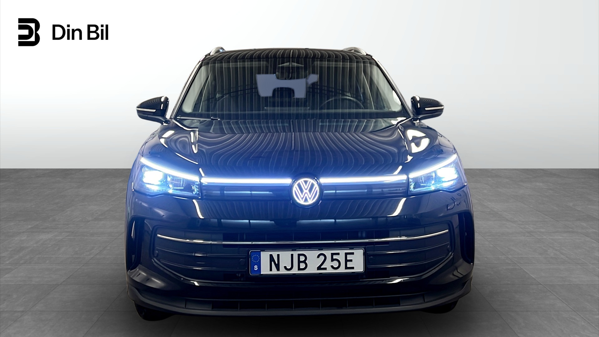 Volkswagen Tiguan NJB25E