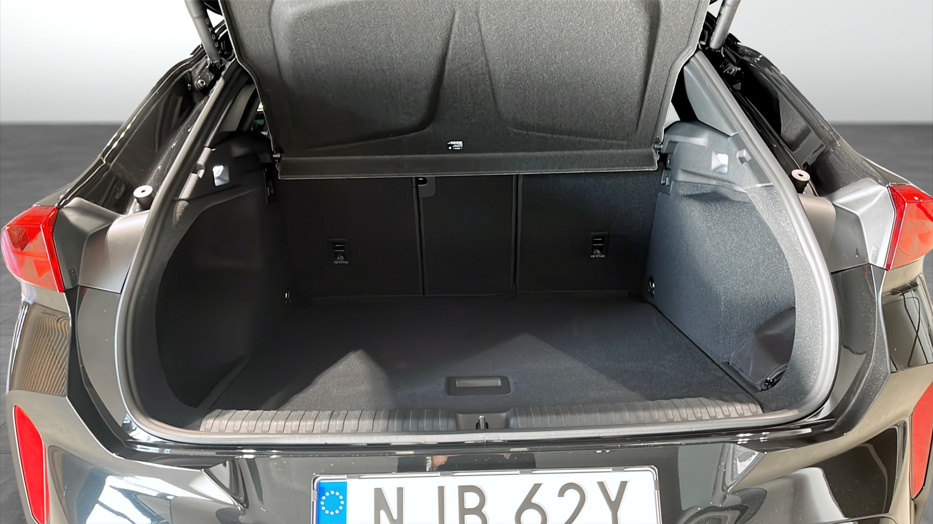 CUPRA Terramar NJB62Y