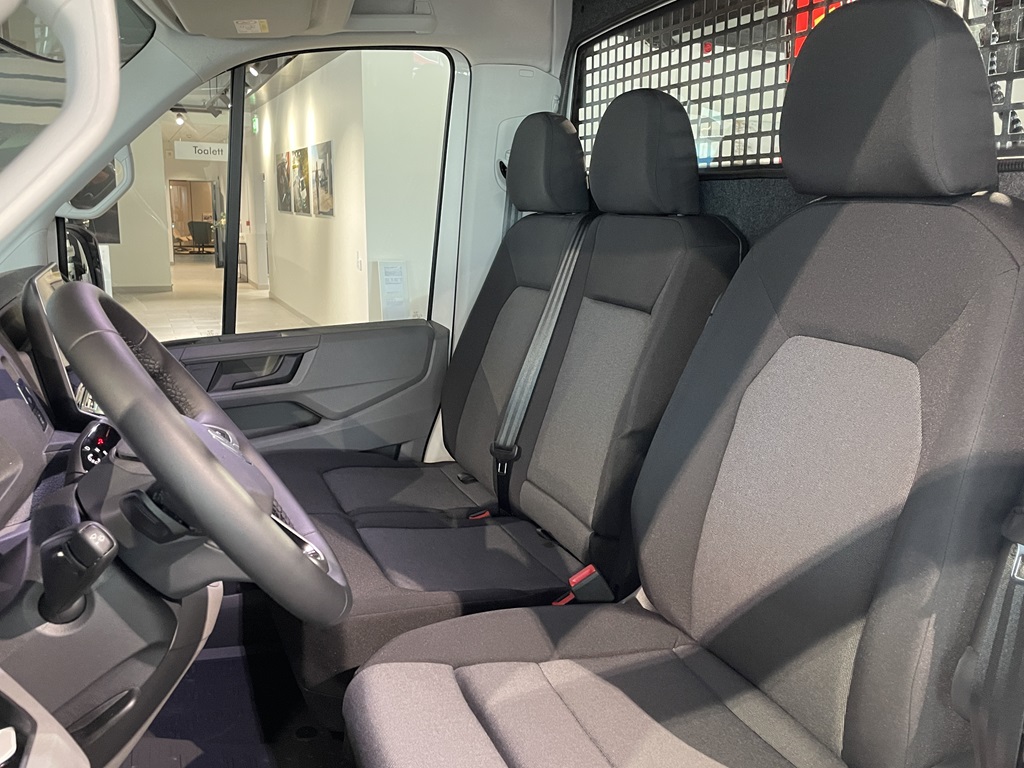Volkswagen Crafter Skåp kort hjulbas NJF60N