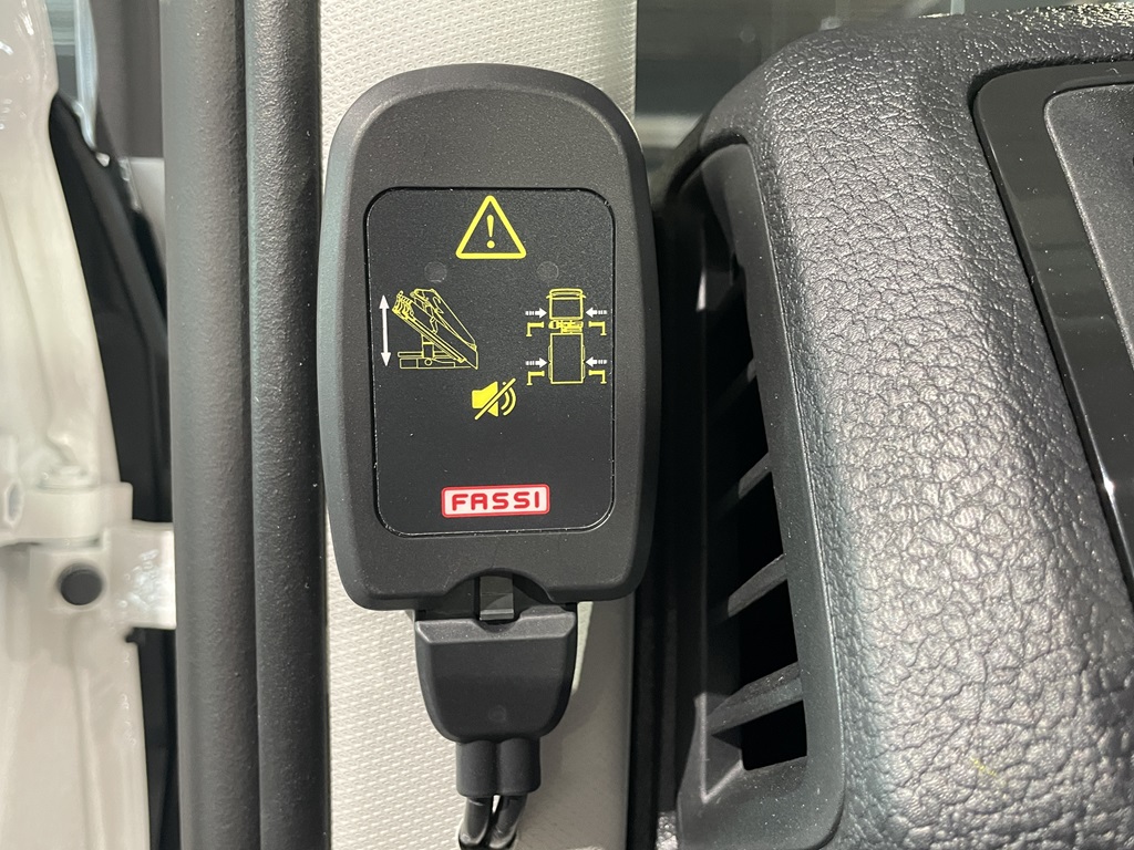Volkswagen Crafter Skåp kort hjulbas NJF60N
