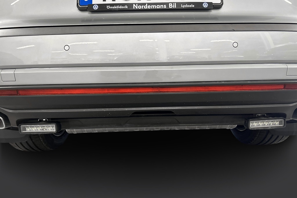 Volkswagen Touareg NJK59C