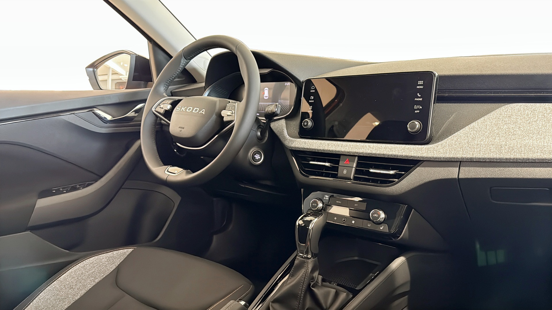 Skoda Kamiq NJR05X