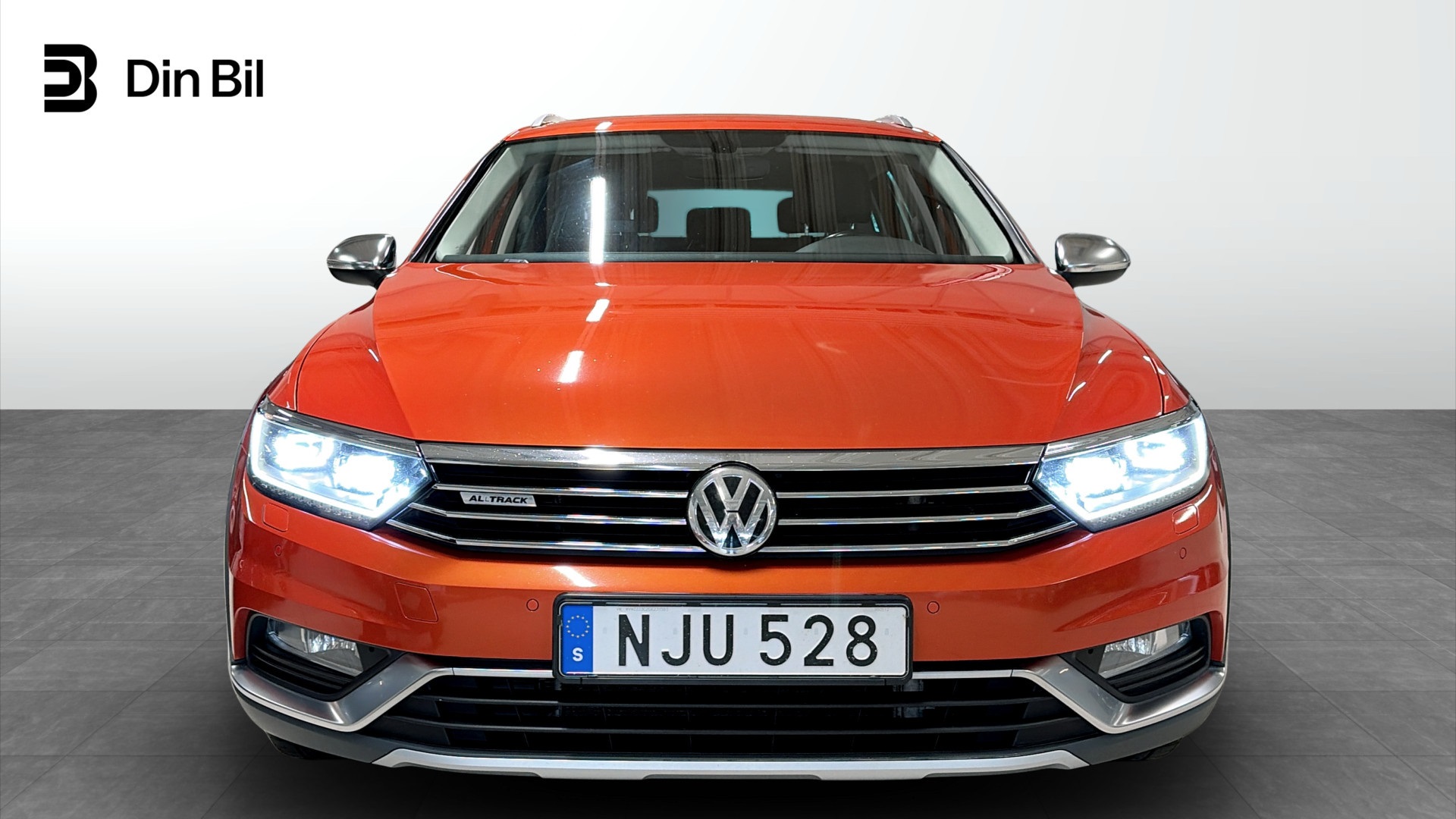 Volkswagen Passat NJU528