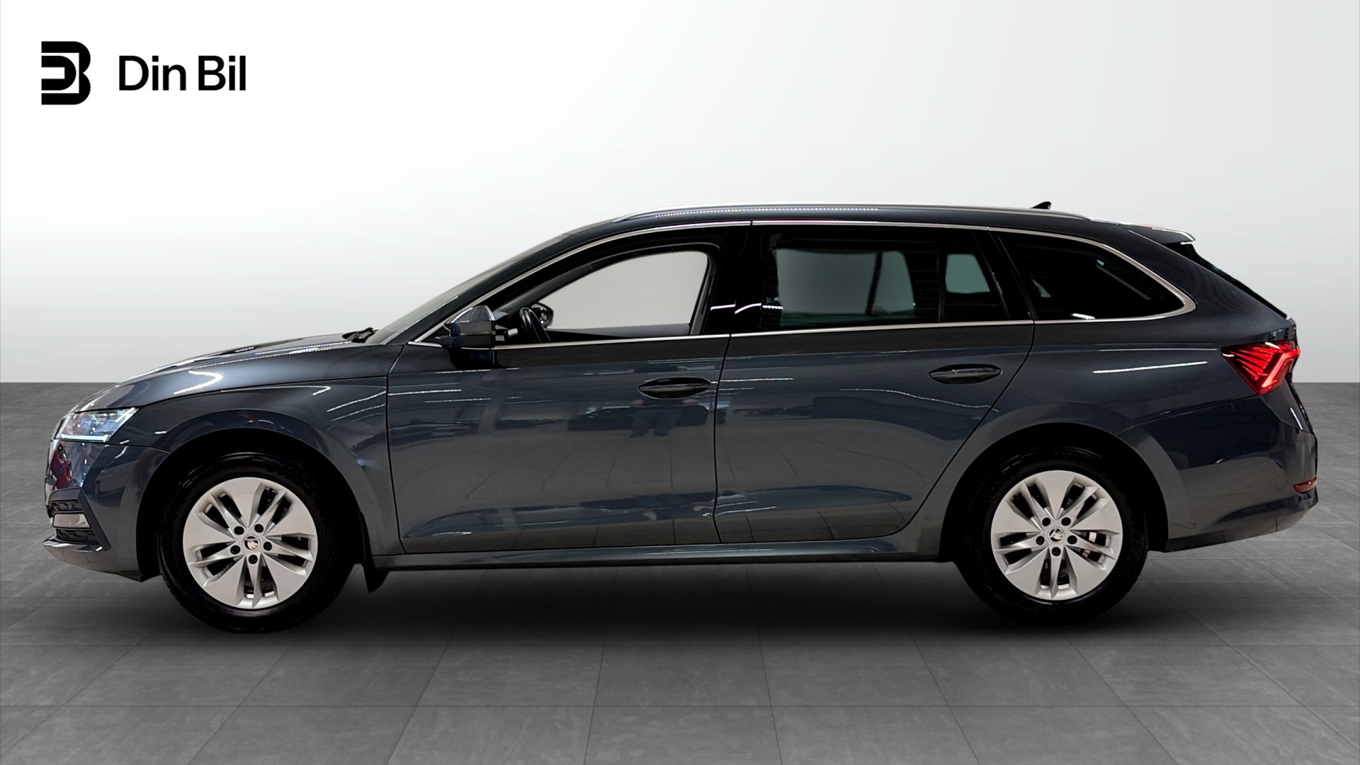 Skoda Octavia NLB43B