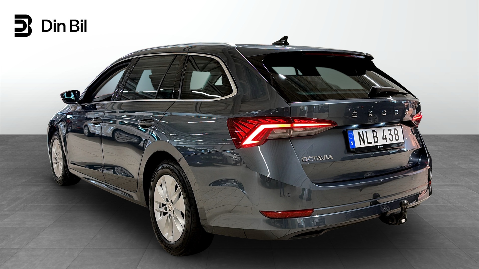 Skoda Octavia NLB43B