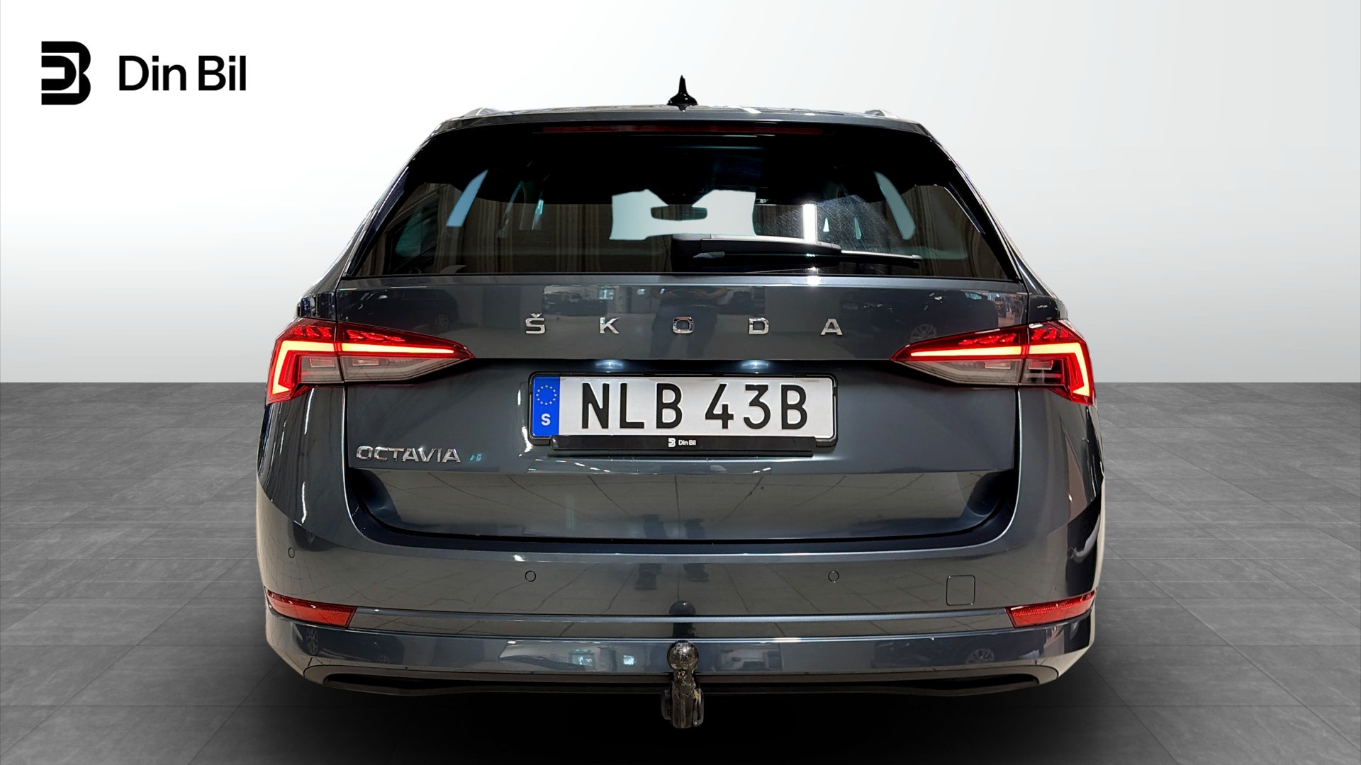 Skoda Octavia NLB43B
