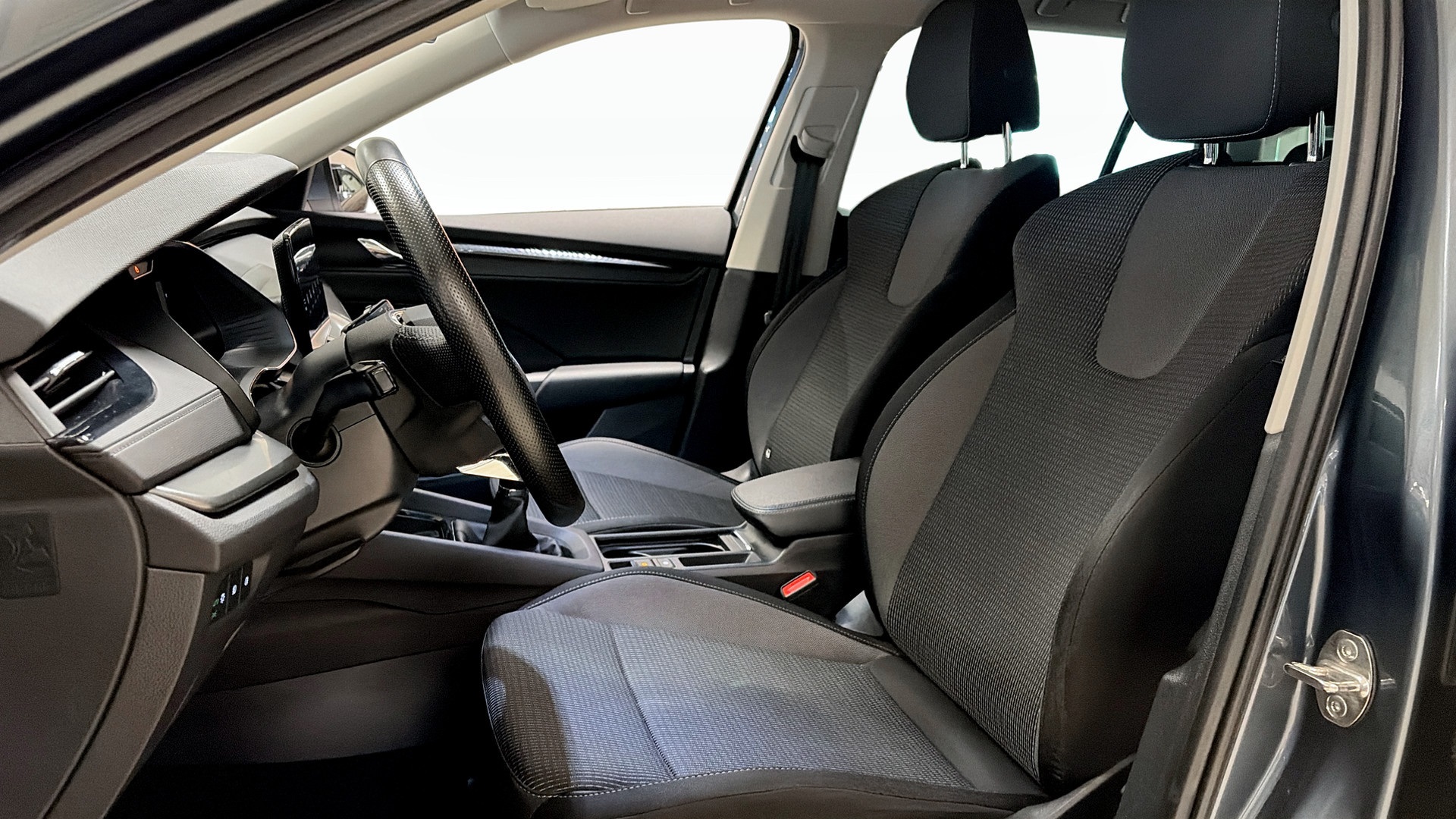 Skoda Octavia NLB43B