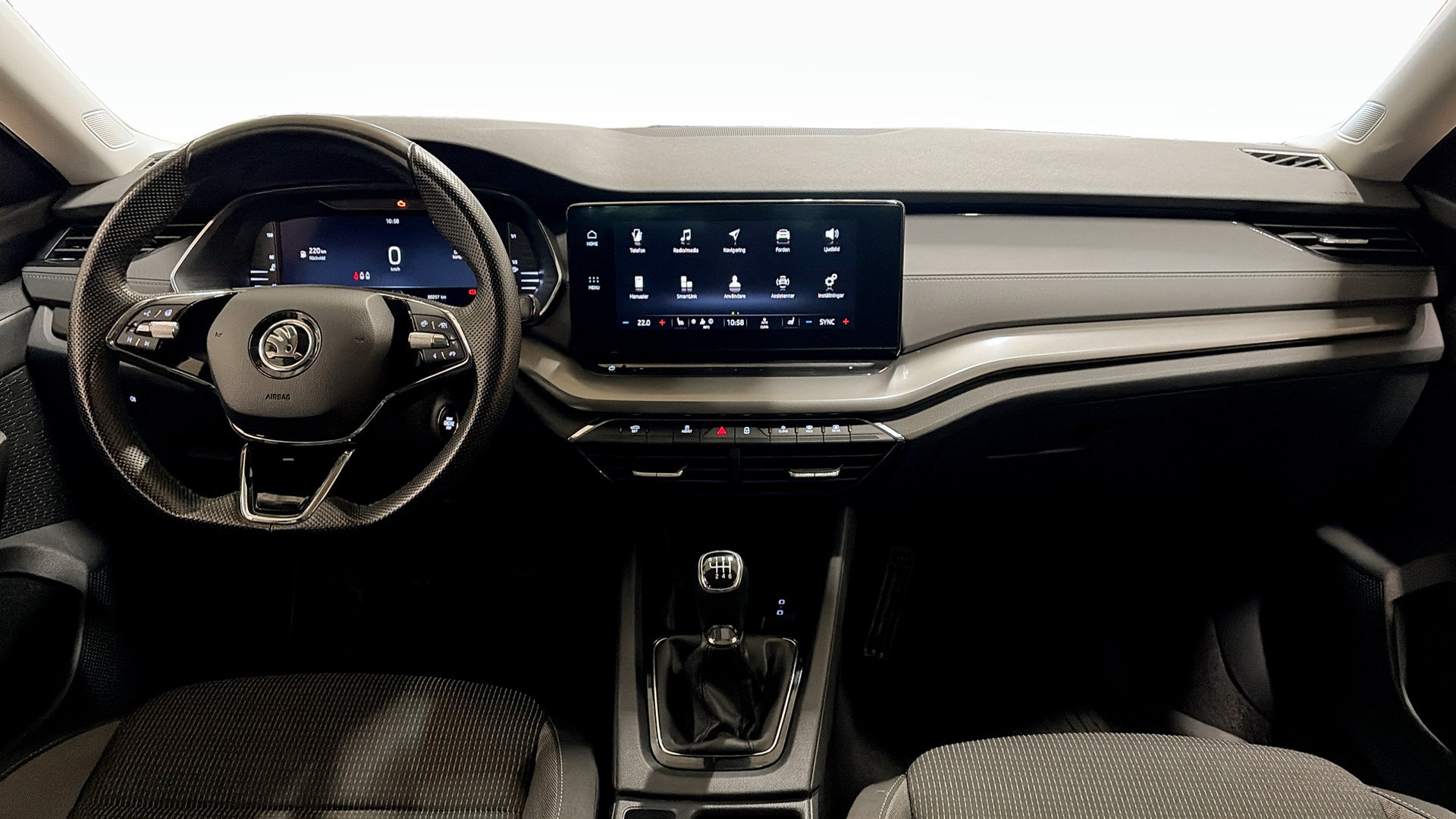Skoda Octavia NLB43B