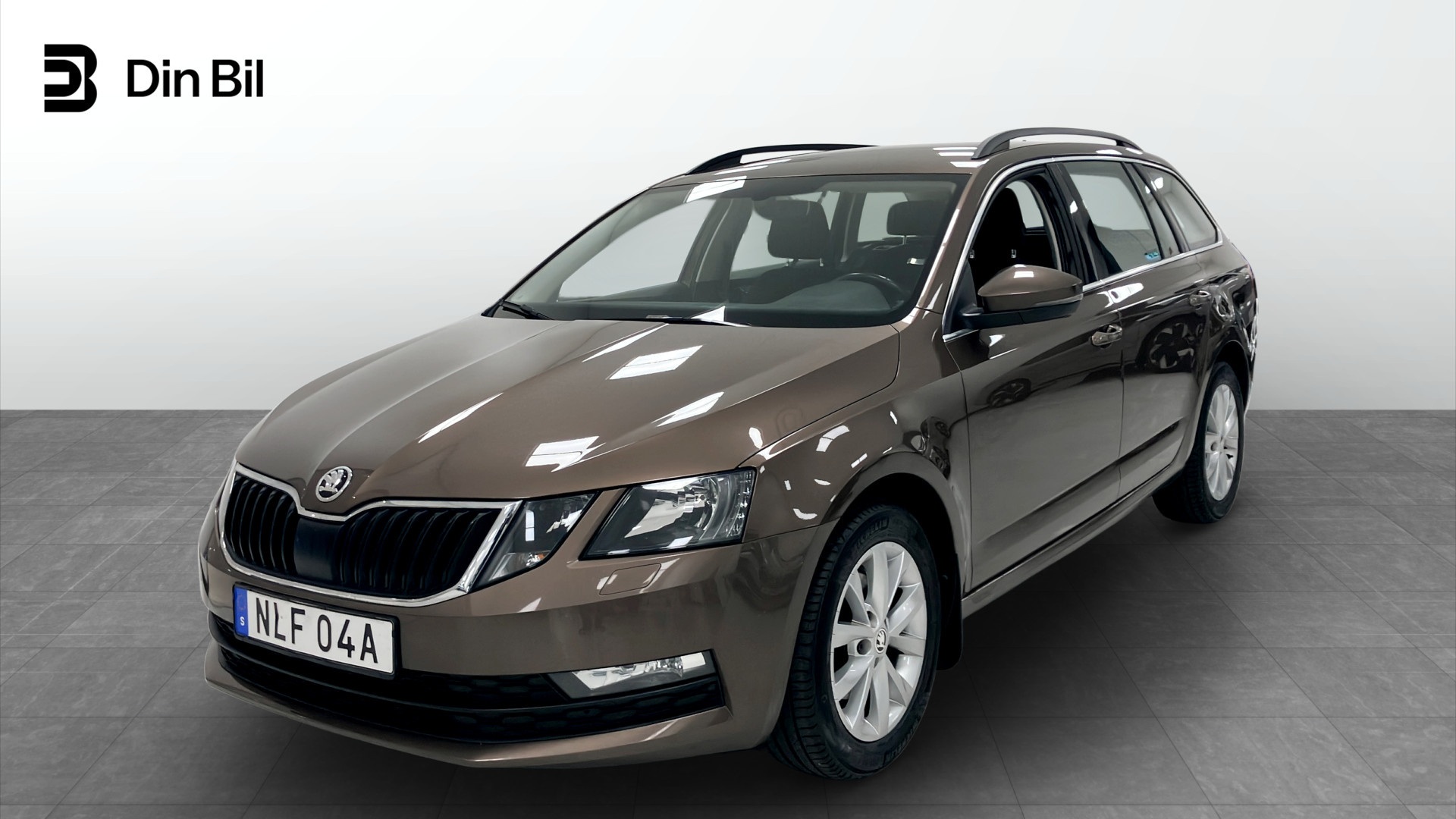 Skoda Octavia Combi NLF04A