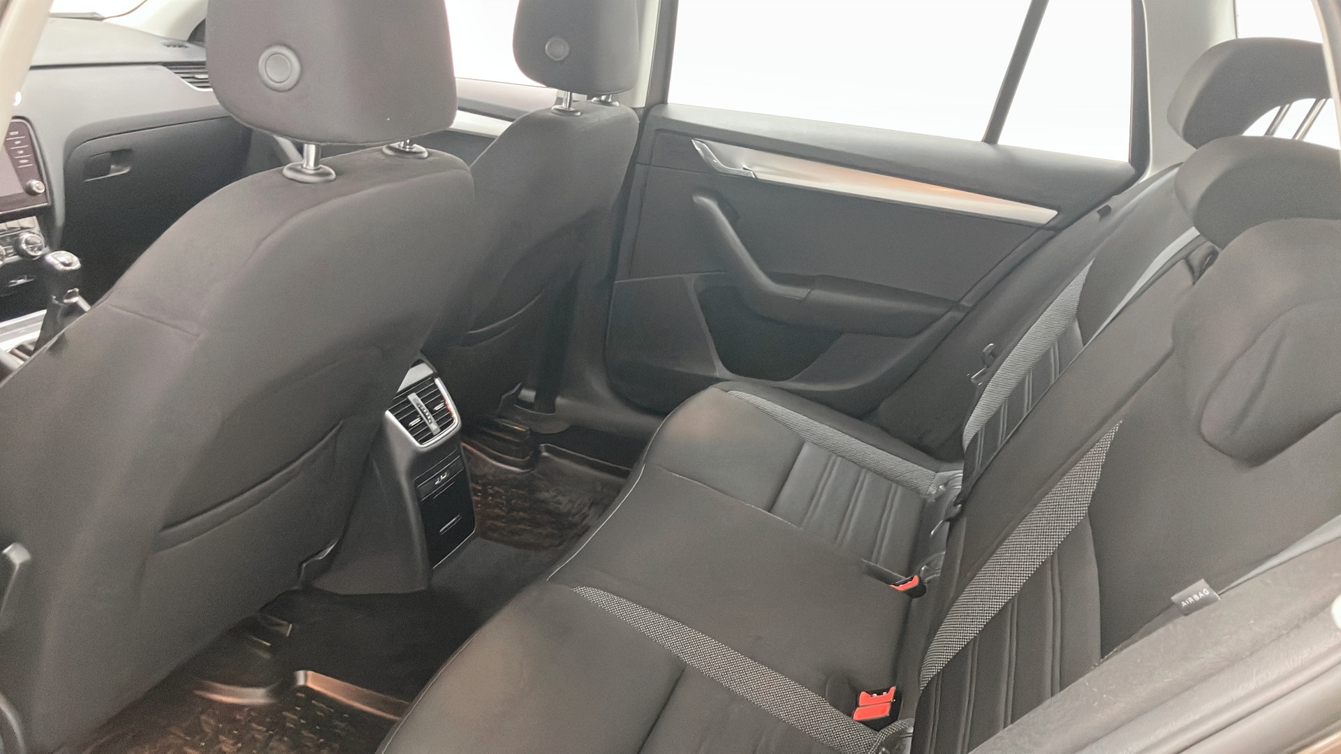 Skoda Octavia Combi NLF04A