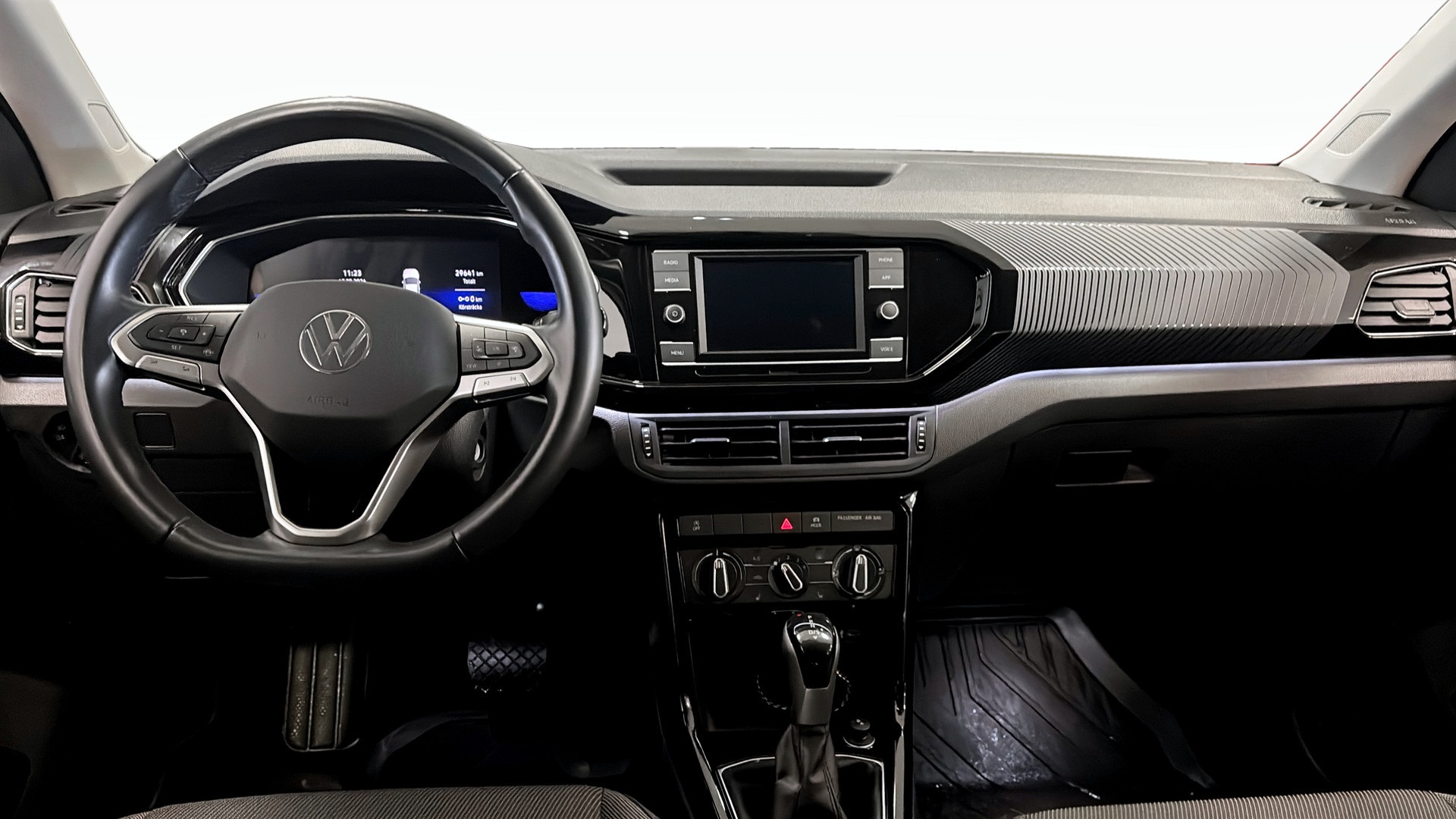 Volkswagen T-Cross NLH12W