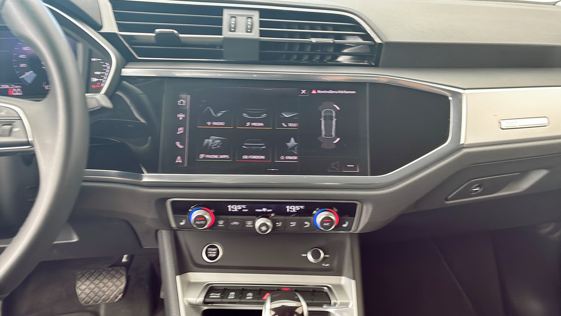 Audi Q3 NMA96K
