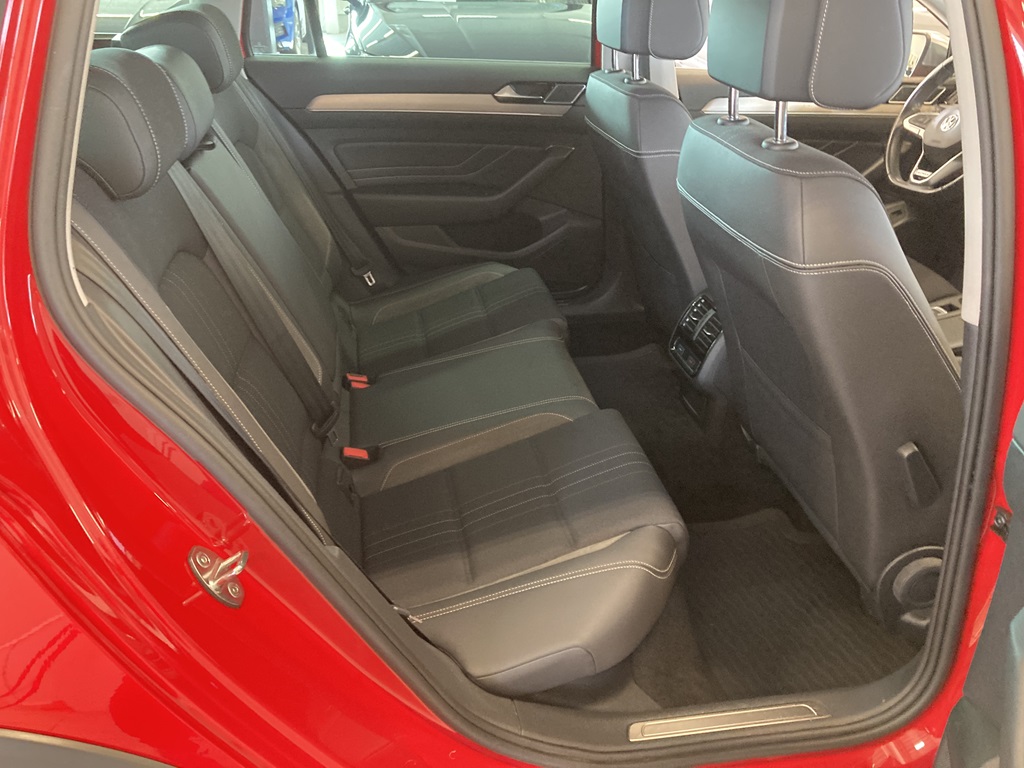 Volkswagen Passat NMM21C
