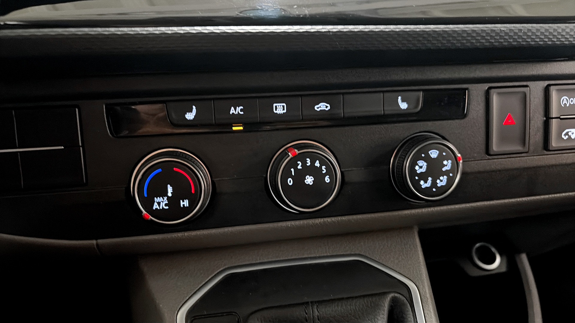 Volkswagen T6 Transporter NMM60G