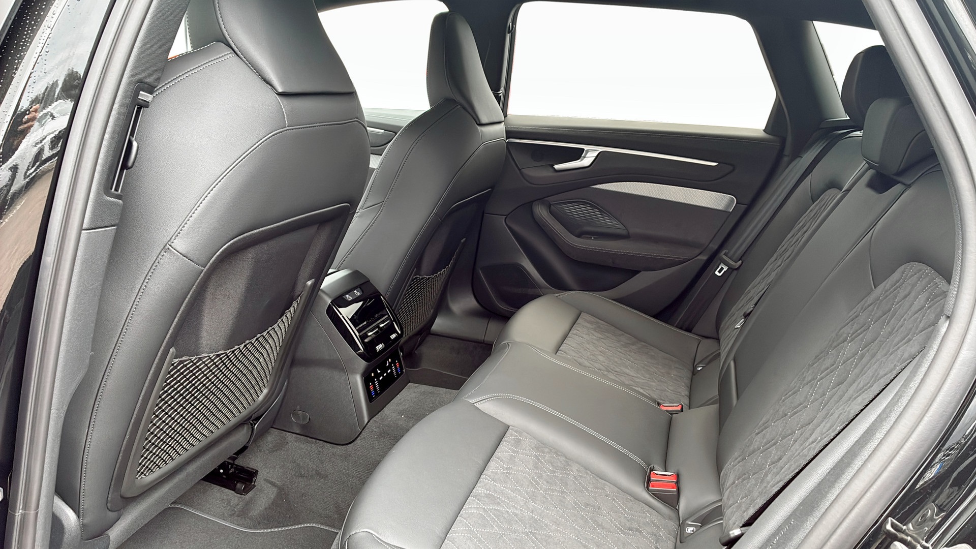 Audi A6 Avant NMM60X