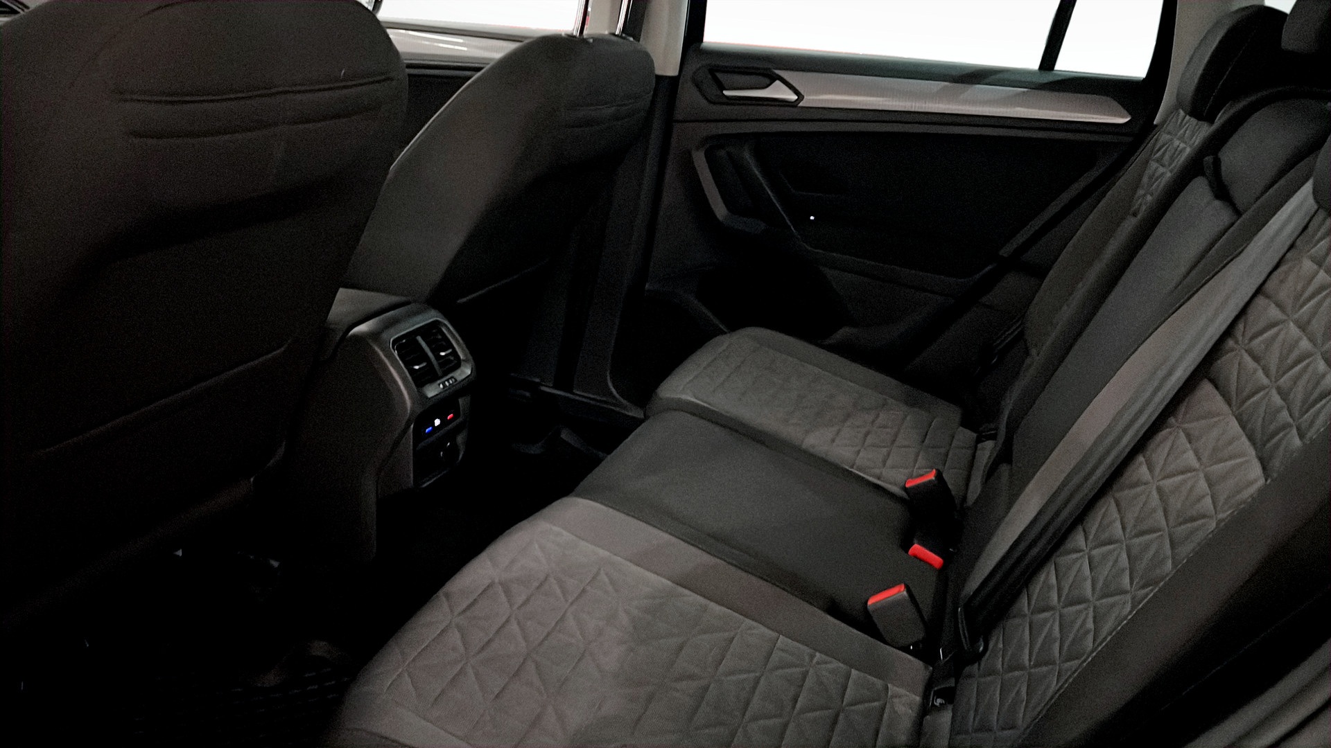 Volkswagen Tiguan NMN21H