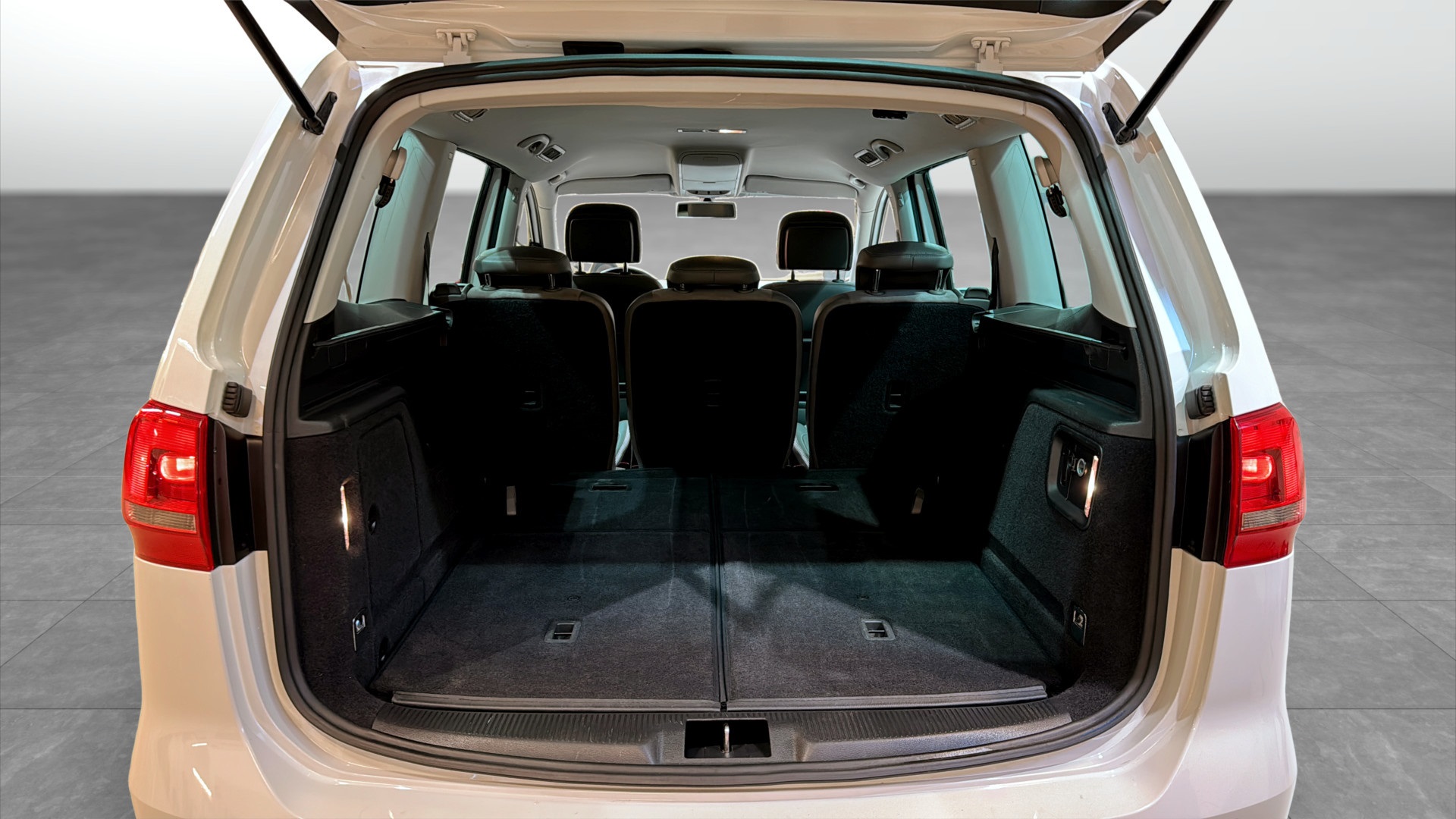 Volkswagen Sharan NMT963