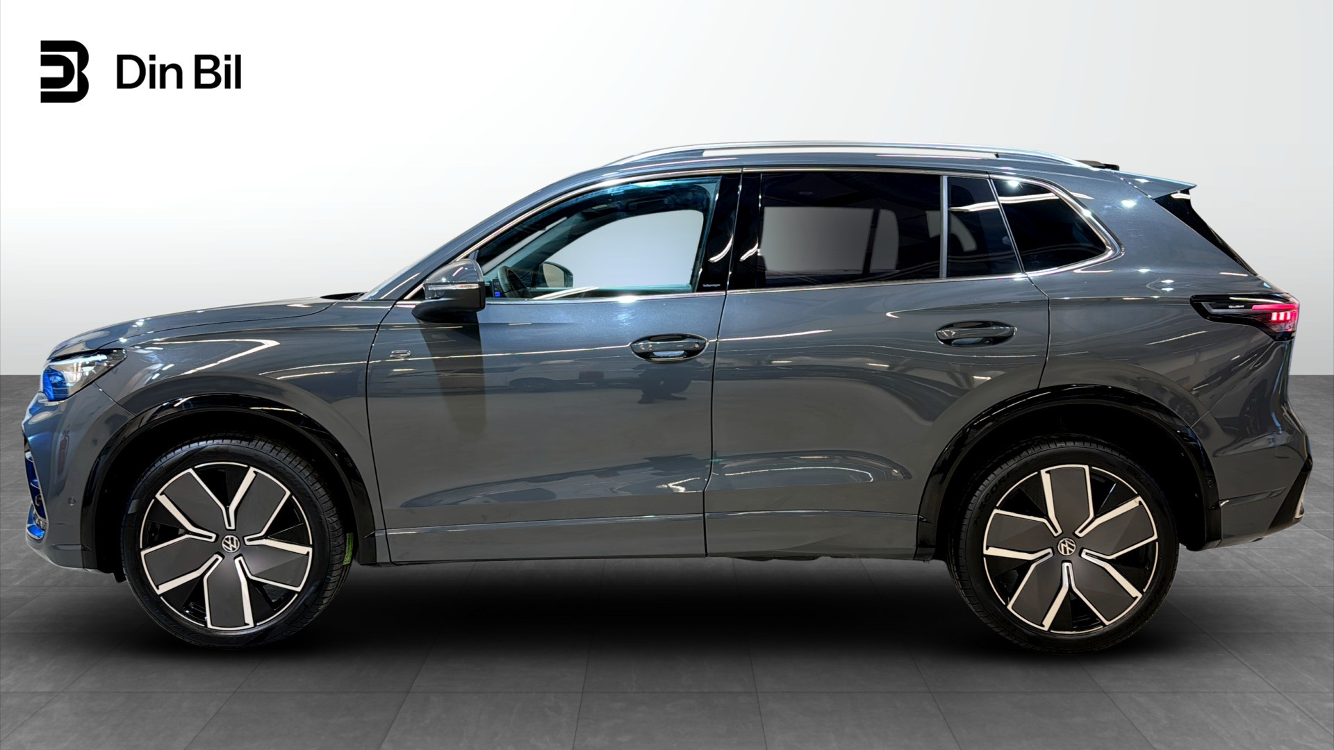 Volkswagen Tiguan NNJ07U