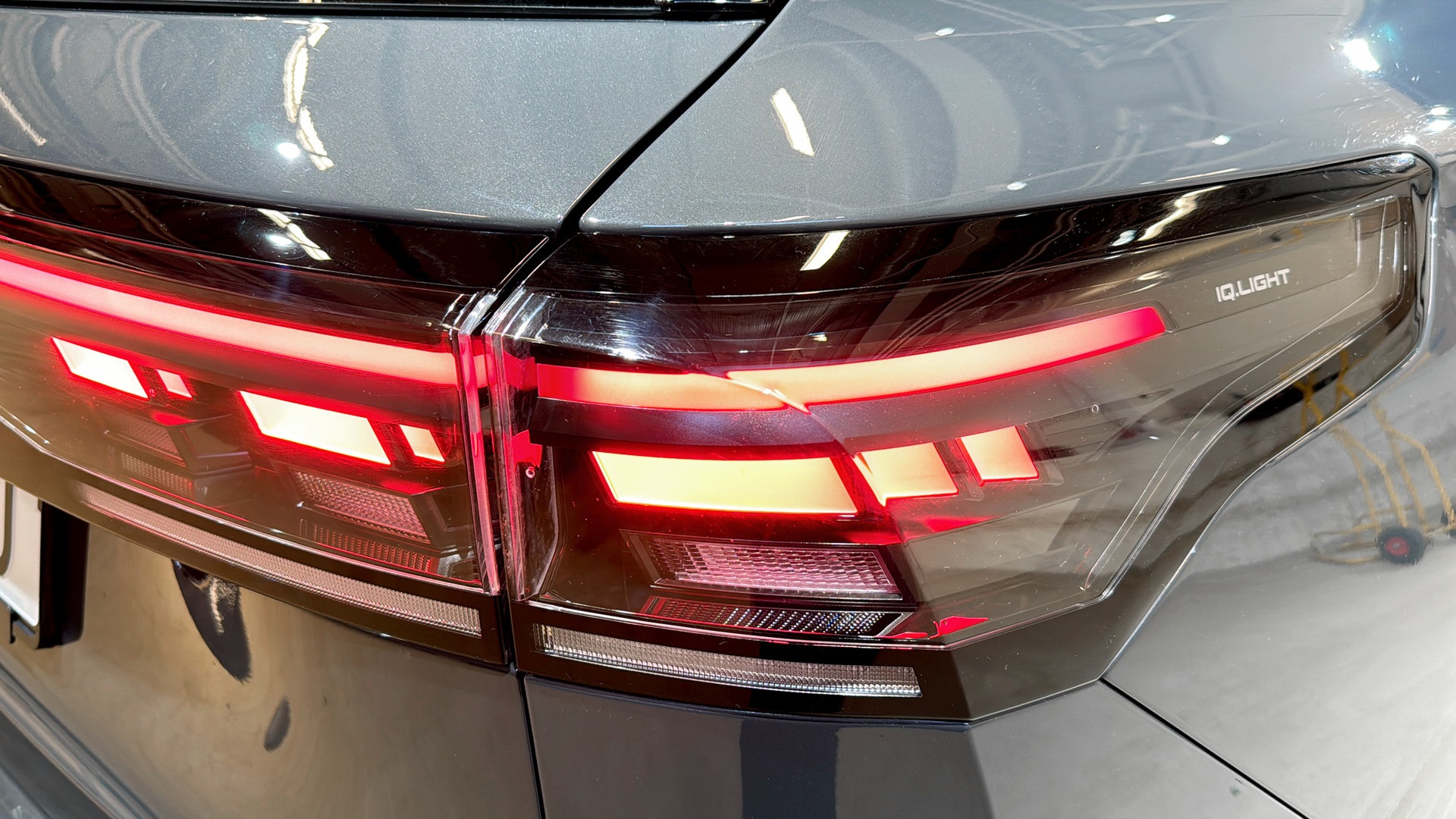 Volkswagen Tiguan NNJ07U