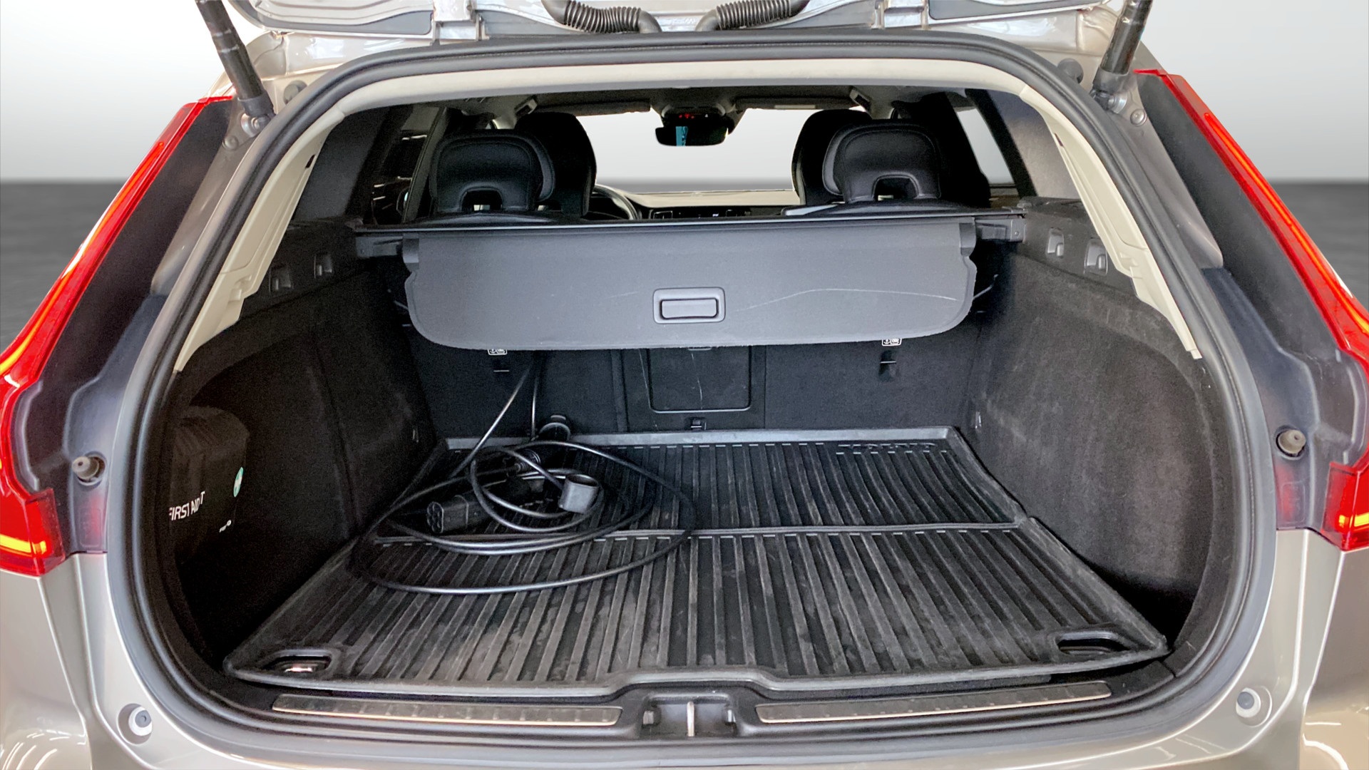 Volvo V60 NNU13A