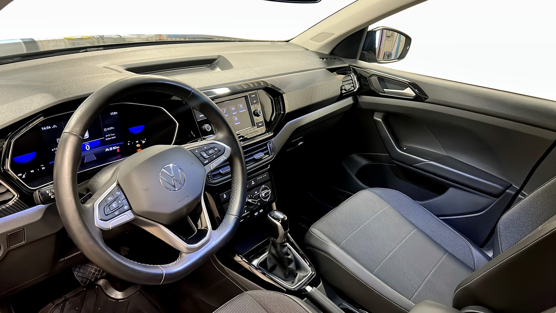 Volkswagen T-Cross NOF606