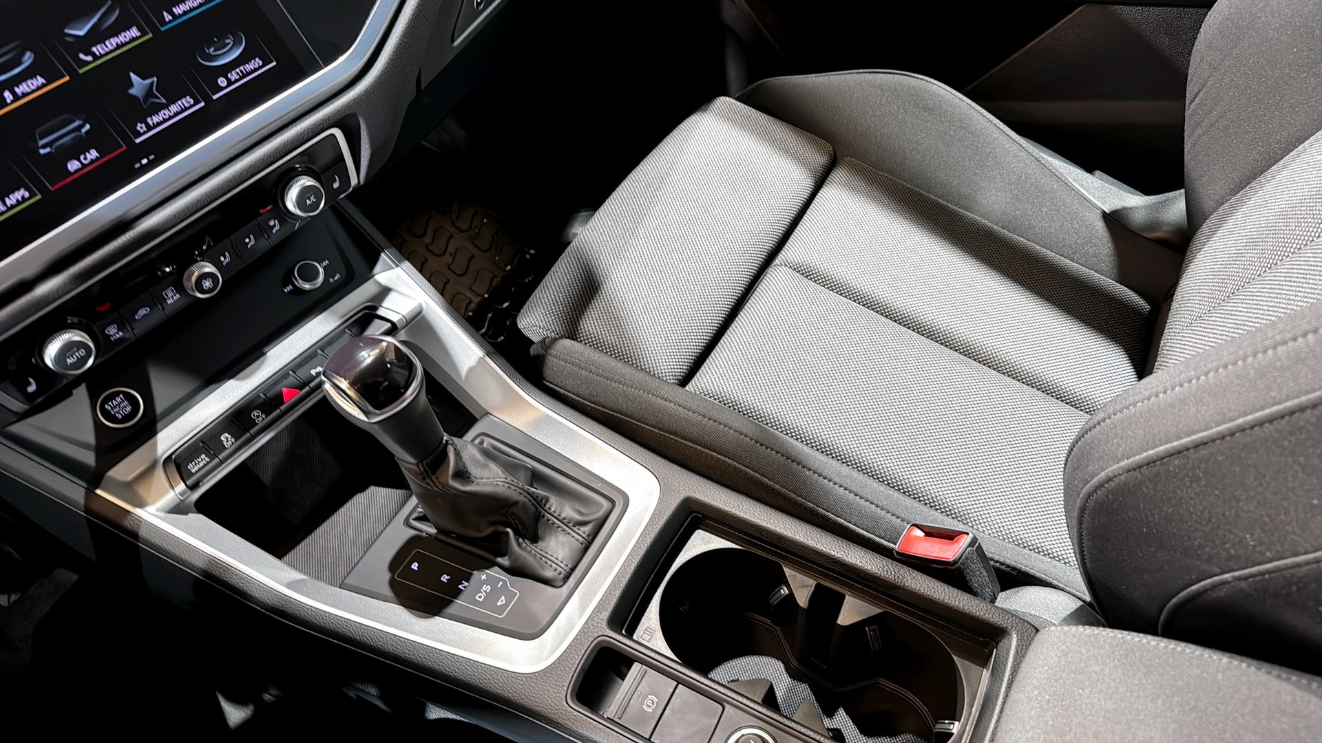 Audi Q3 NPL60X