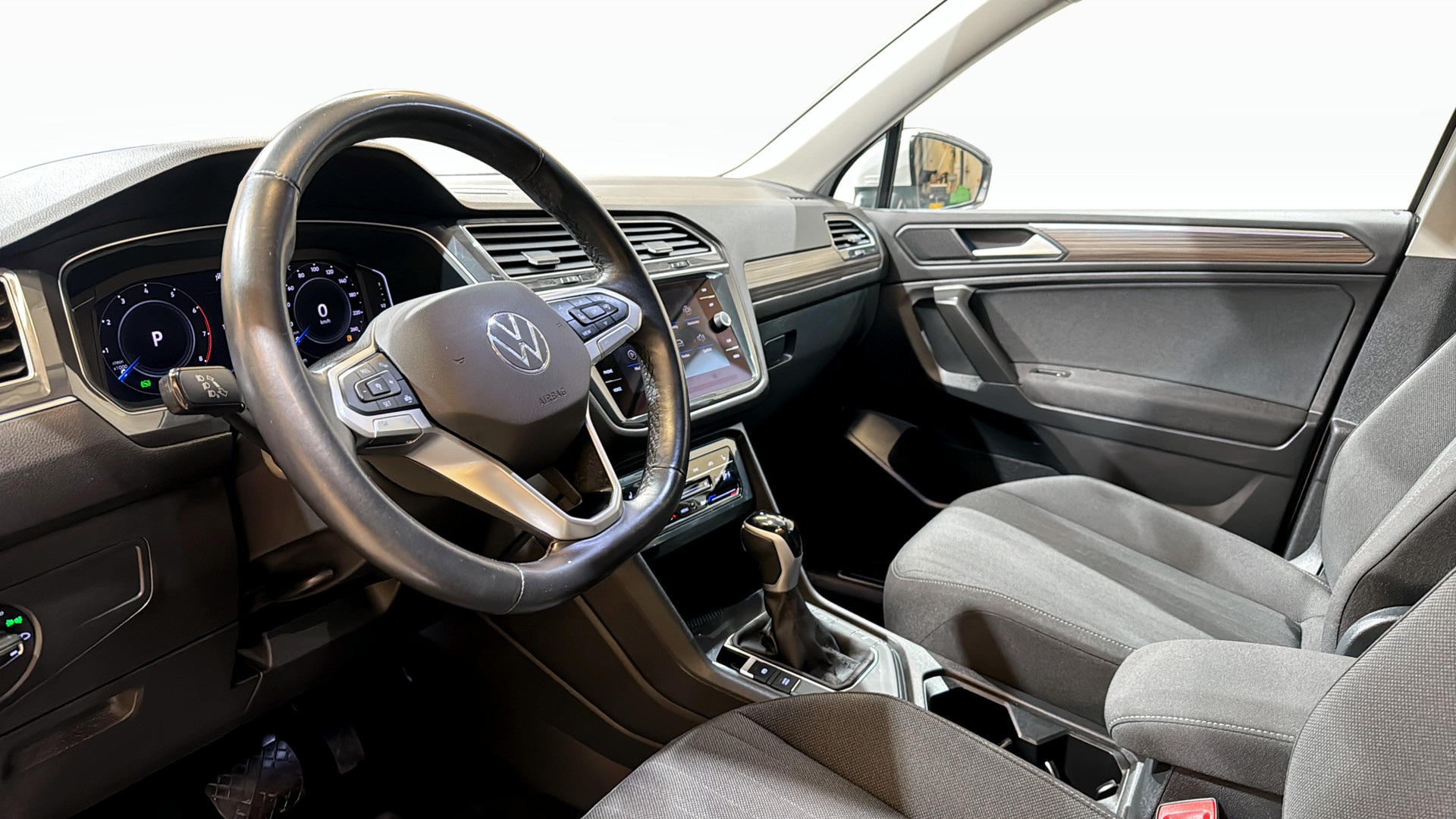 Volkswagen Tiguan Allspace NRA37U