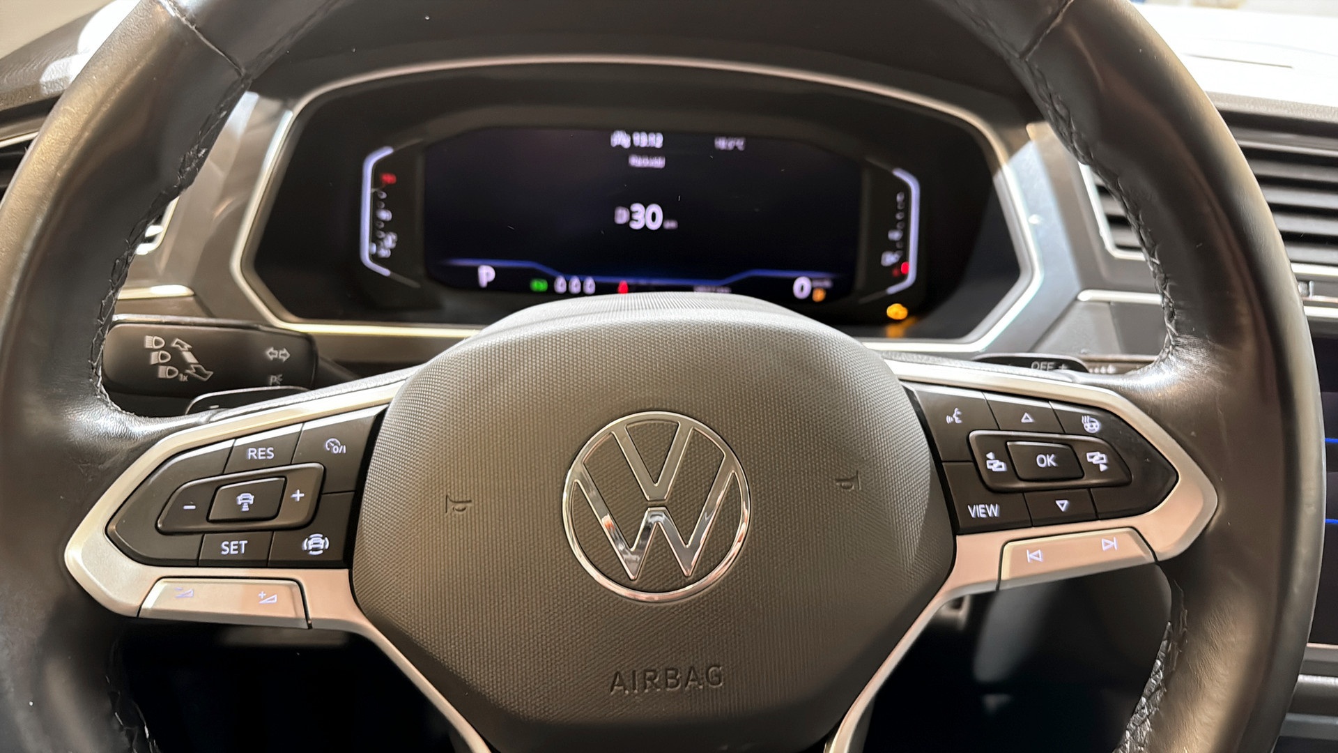 Volkswagen Tiguan Allspace NRA37U