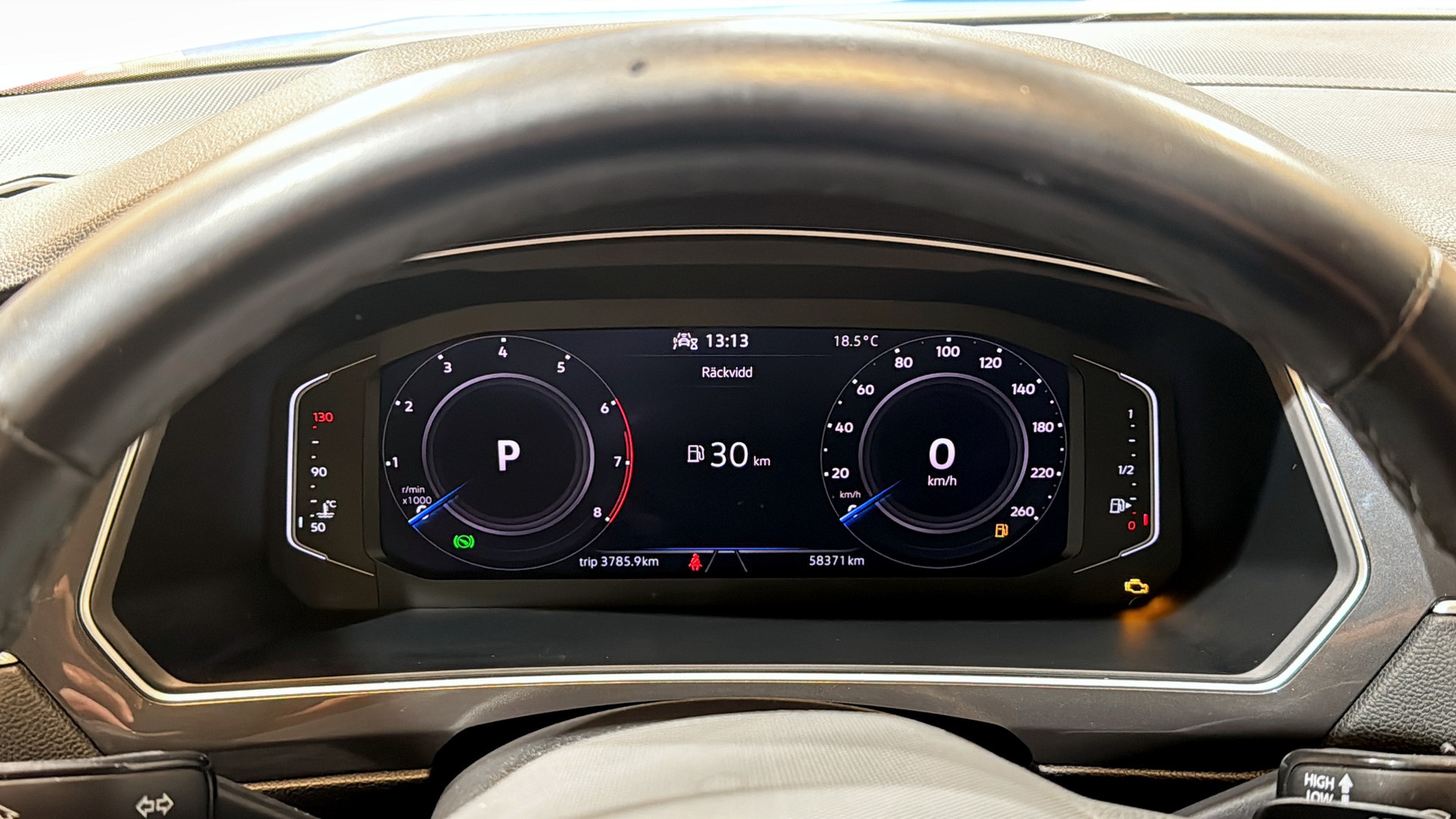 Volkswagen Tiguan Allspace NRA37U