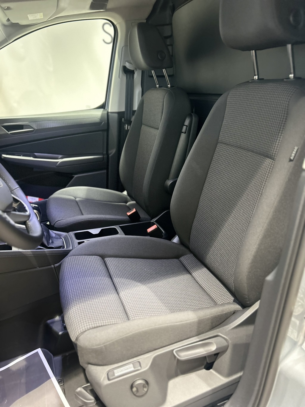 Volkswagen Caddy Cargo NRB31A
