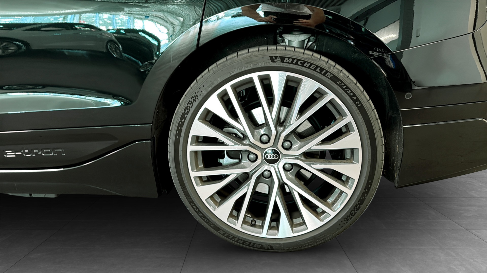 Audi A6 Avant e-tron NRJ06Y